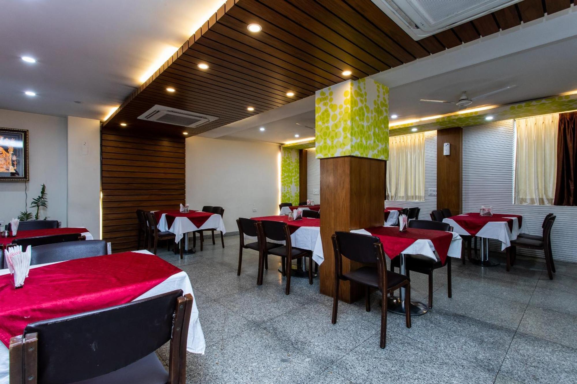 Super Hotel O Mohit Regency Bhopal Exterior foto